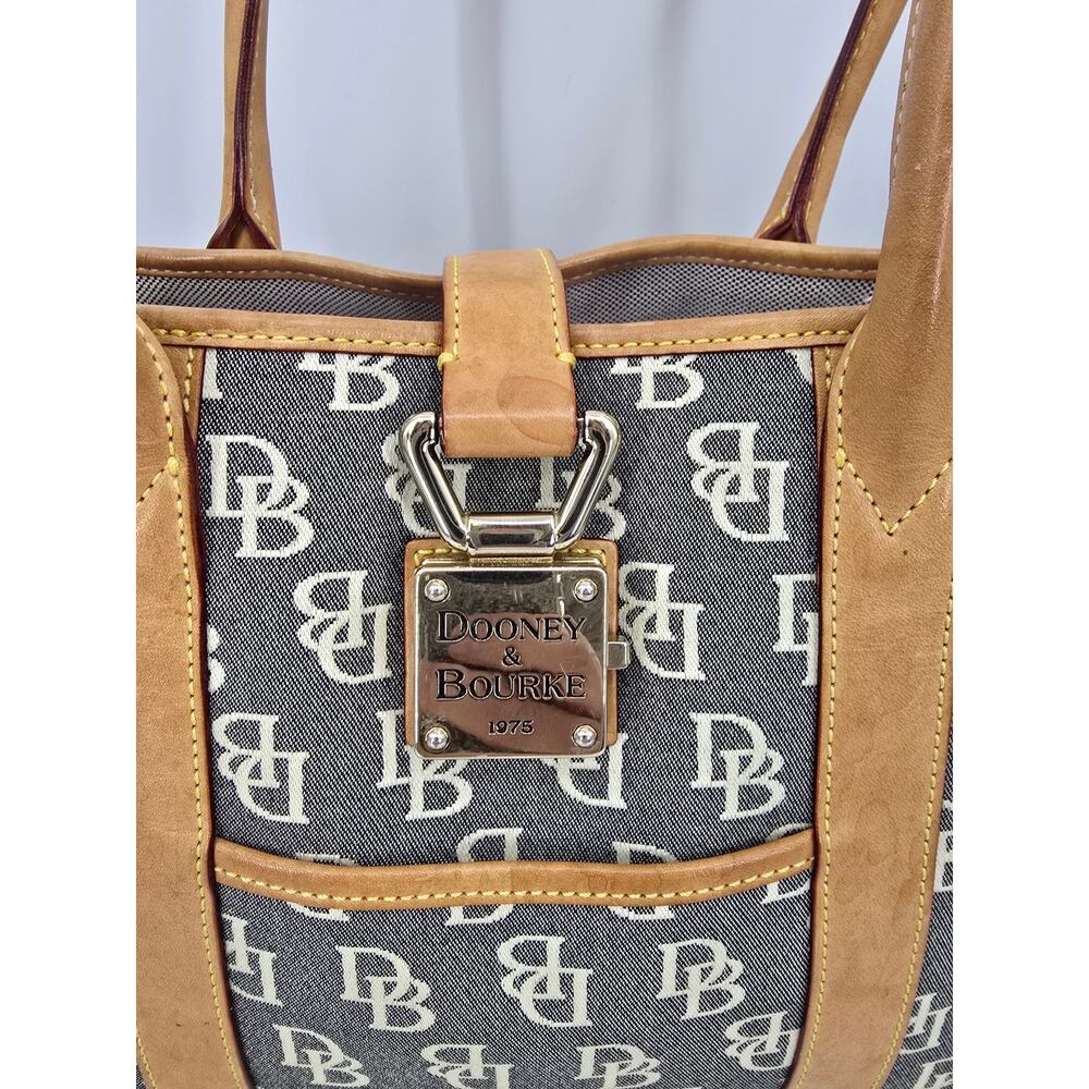 Dooney & Bourke Db Signature Canvas Tote Bag Tan … - image 2